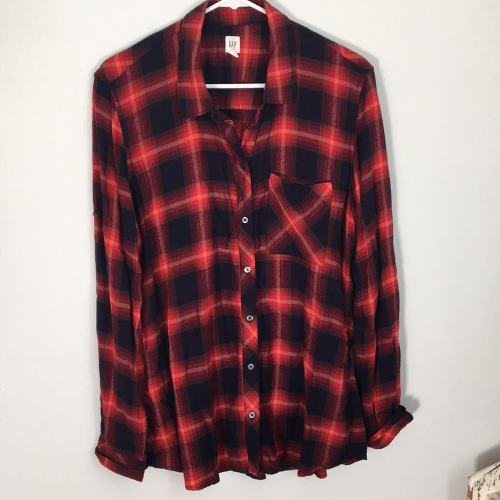 ✨Red & Navy Flannel✨